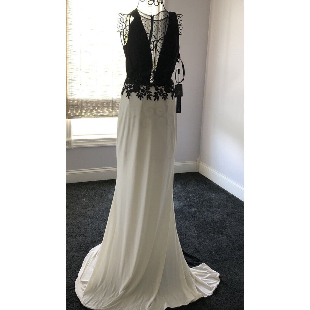 Andrea Leo couture prom Sz 6 Gown Dress  Ivory Sequin Evening